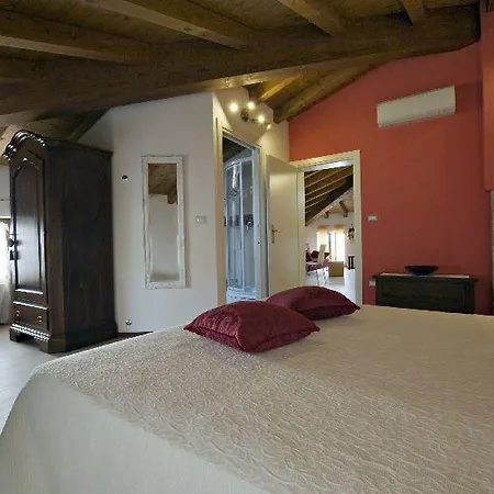 Relais La Torre Bed & Breakfast *